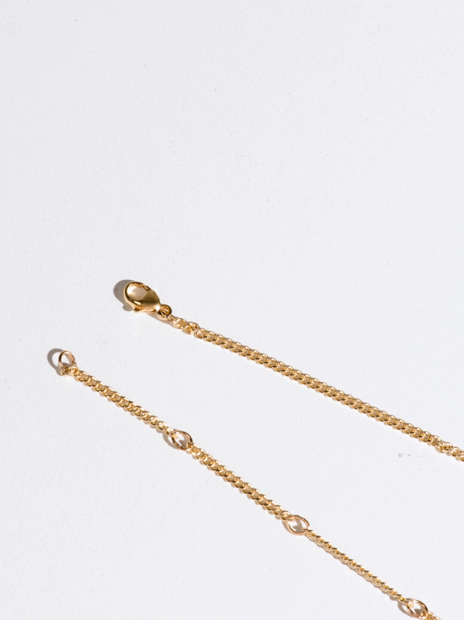 Nora Curb Chain Necklace