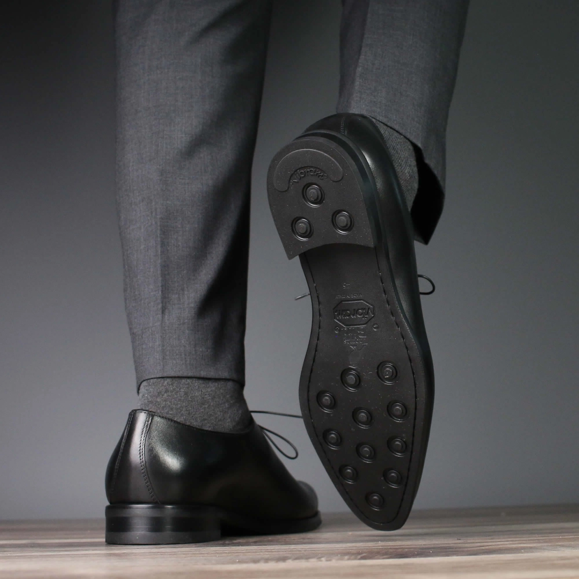 Soho Wholecut Oxford Brogue Black