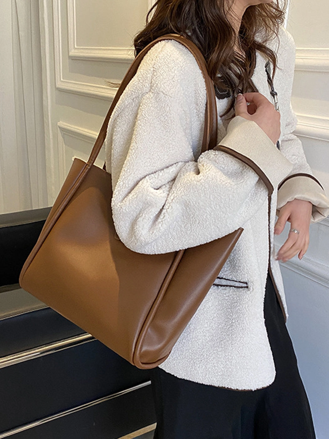 Solid Color PU Portable Large Capacity Tote Bag